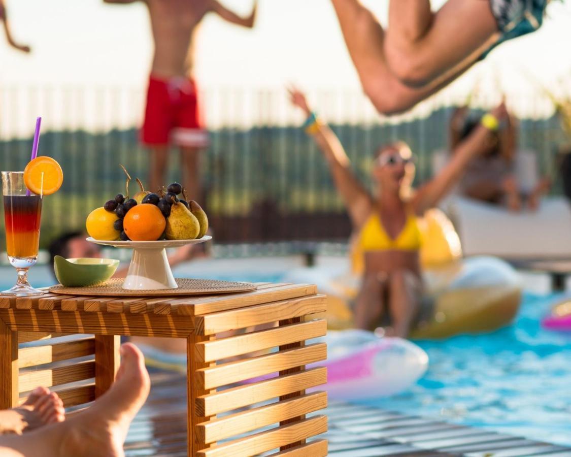Topazio Vibe Beach Hotel & Apartments - Adults Friendly Albufeira Exteriér fotografie