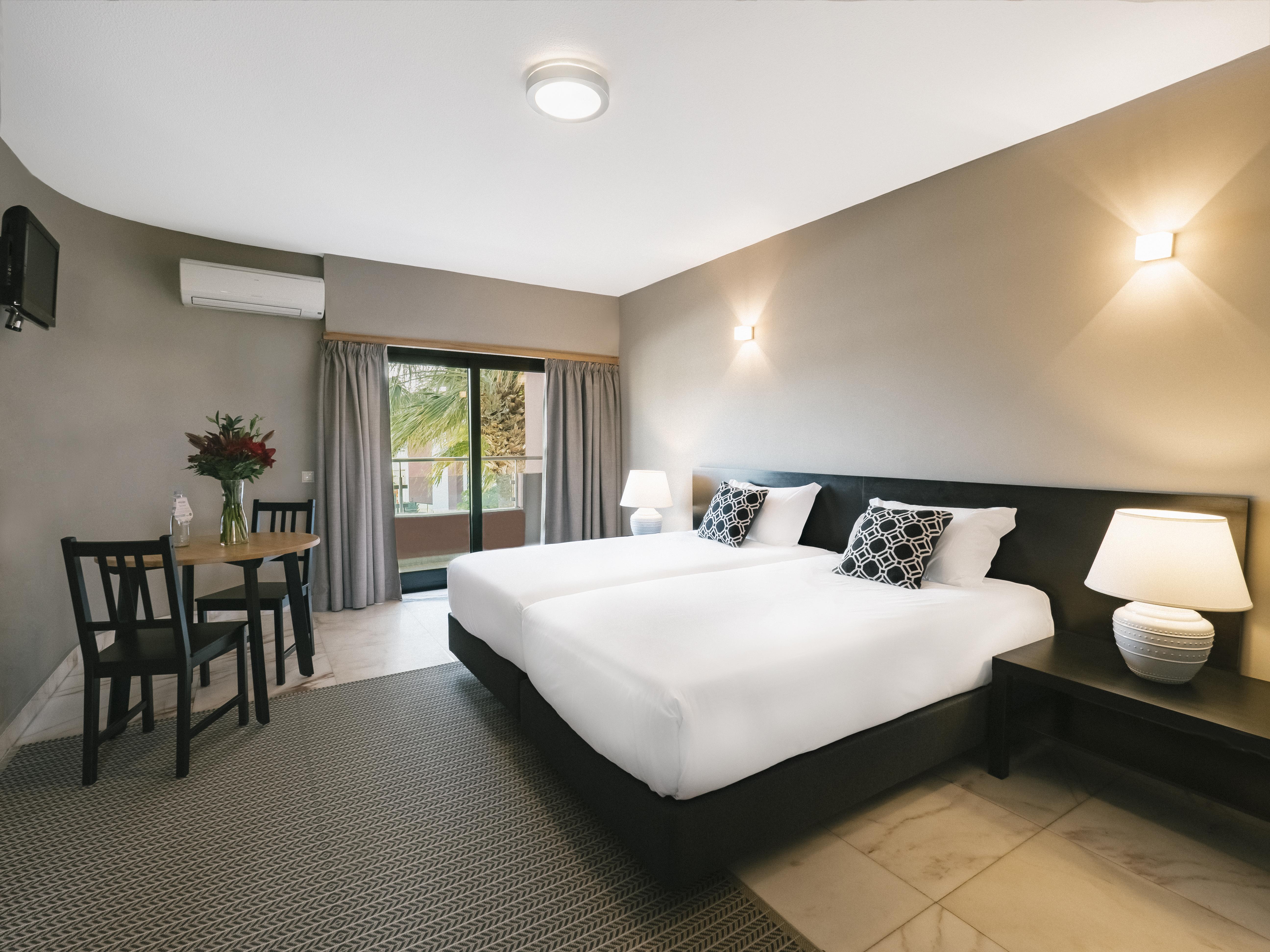 Topazio Vibe Beach Hotel & Apartments - Adults Friendly Albufeira Exteriér fotografie
